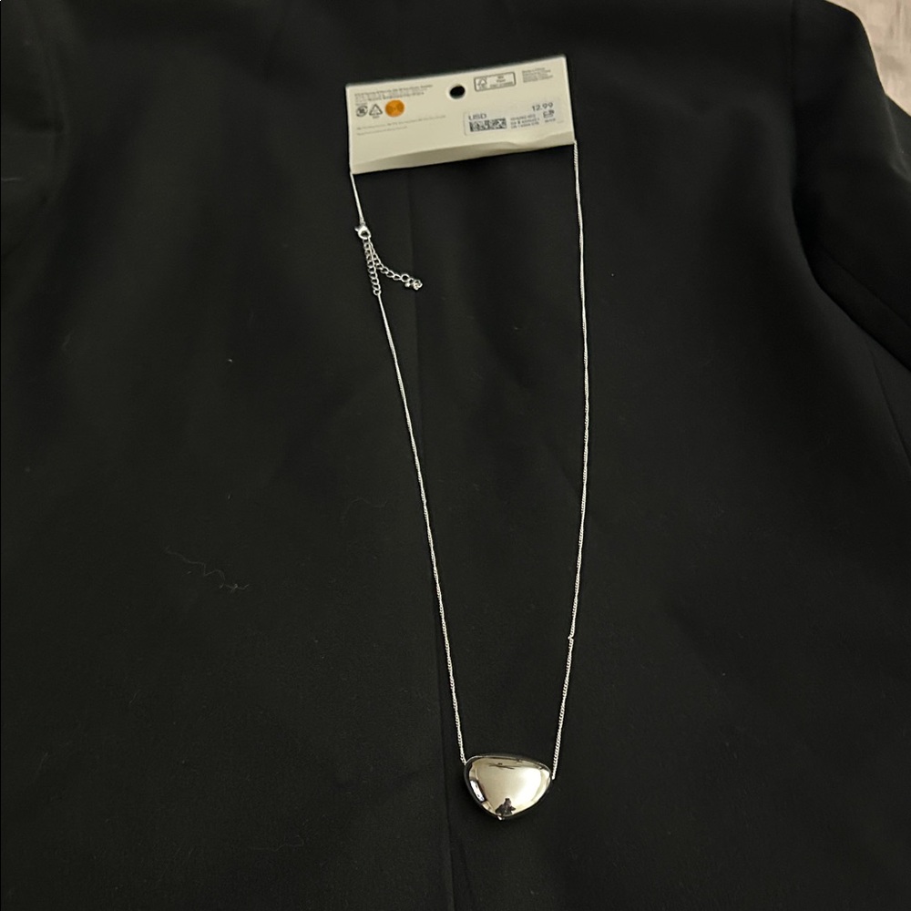 H&M sculptural zinc 28” necklace